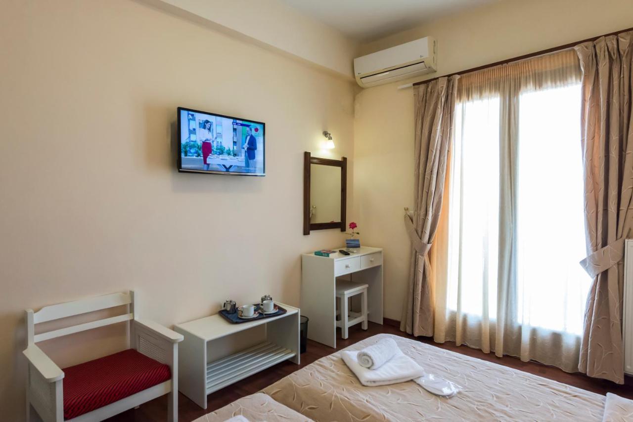 Akroyali Hotel & Villas Messinia ภายนอก รูปภาพ