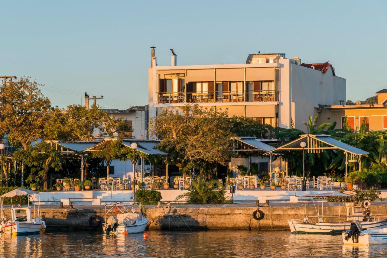 Akroyali Hotel & Villas Messinia ภายนอก รูปภาพ