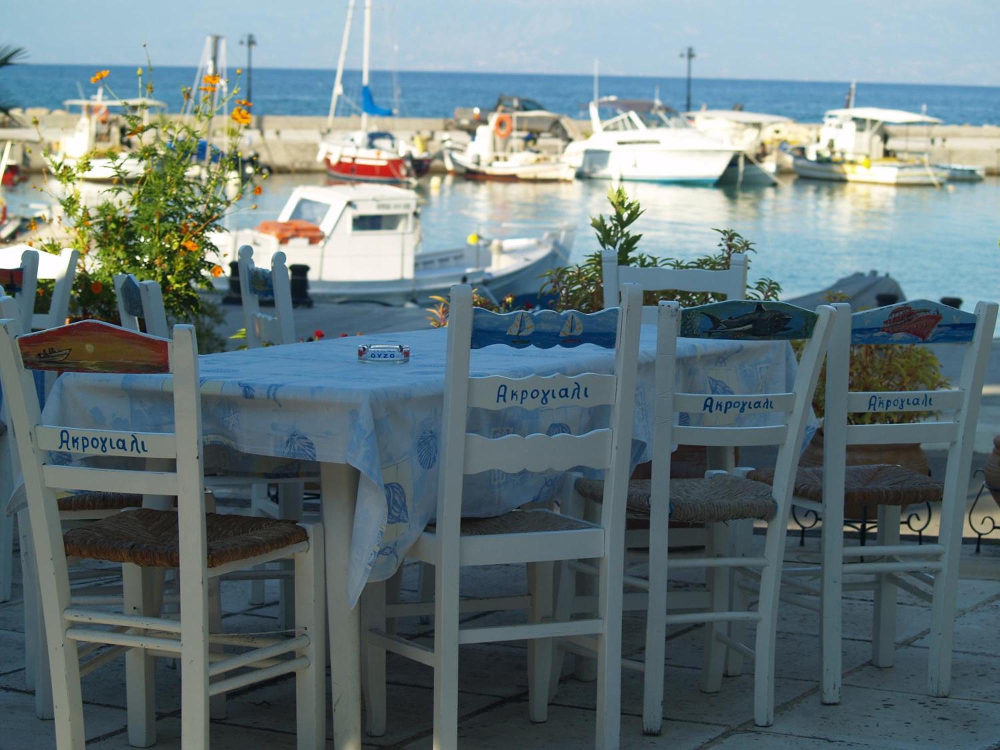 Akroyali Hotel & Villas Messinia ภายนอก รูปภาพ