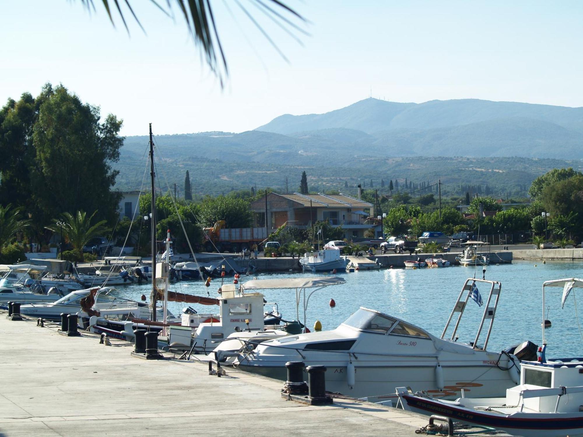 Akroyali Hotel & Villas Messinia ภายนอก รูปภาพ
