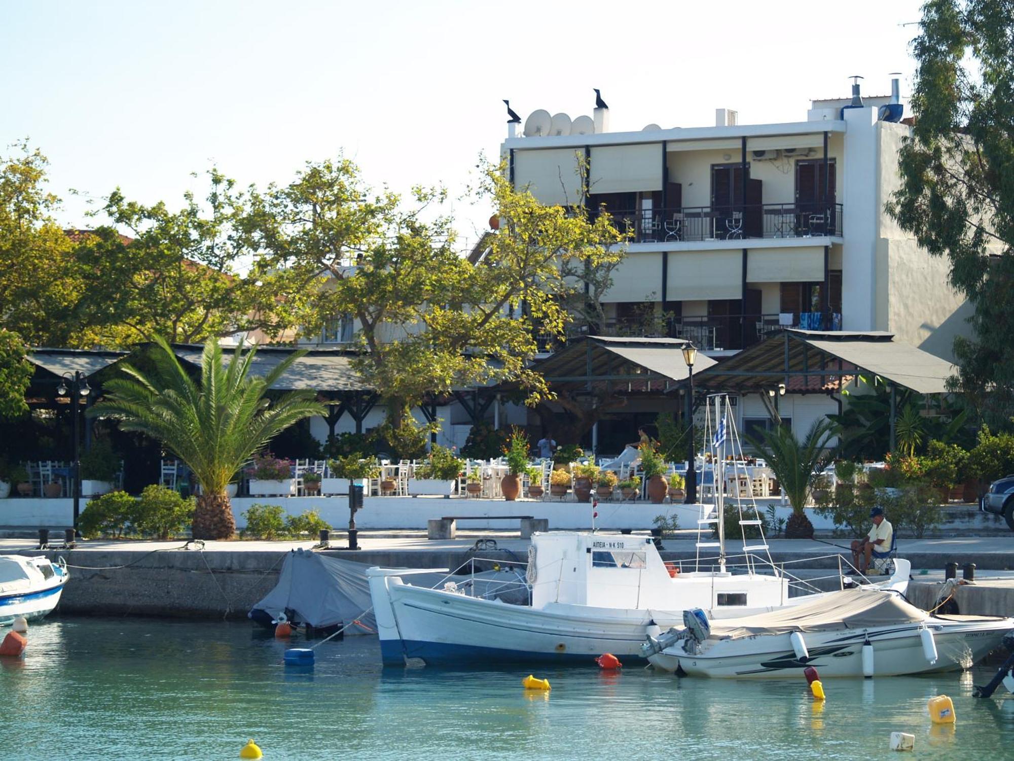 Akroyali Hotel & Villas Messinia ภายนอก รูปภาพ