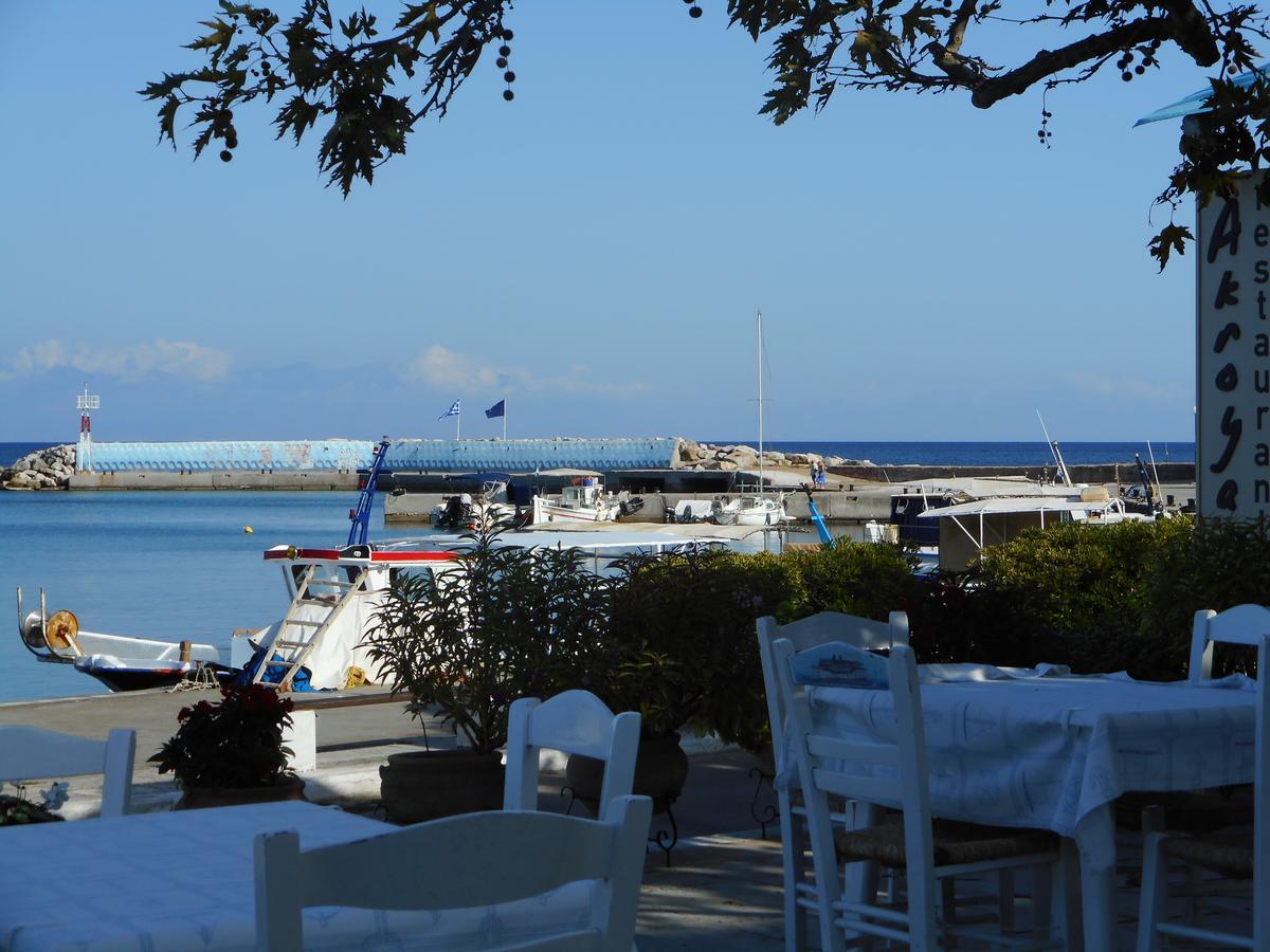 Akroyali Hotel & Villas Messinia ภายนอก รูปภาพ