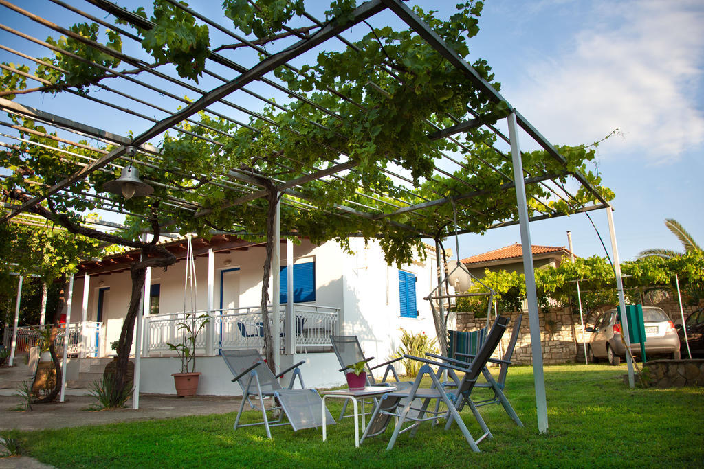 Akroyali Hotel & Villas Messinia ภายนอก รูปภาพ