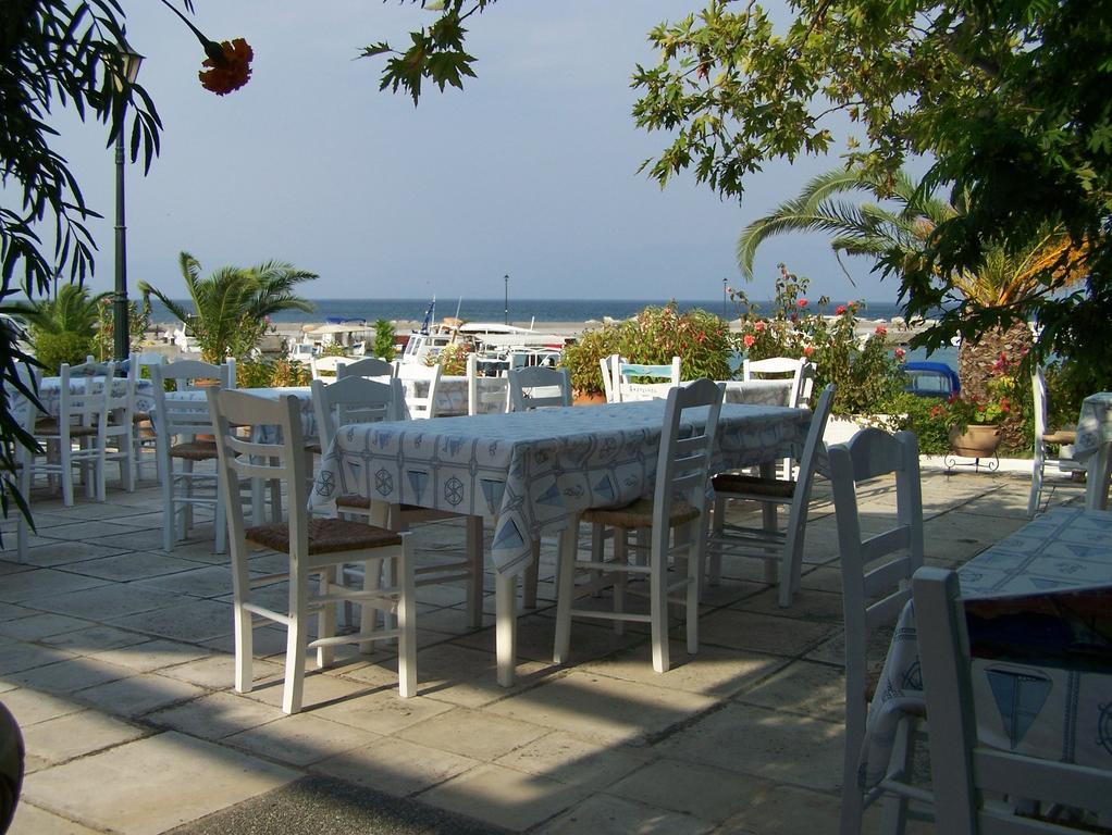 Akroyali Hotel & Villas Messinia ภายนอก รูปภาพ